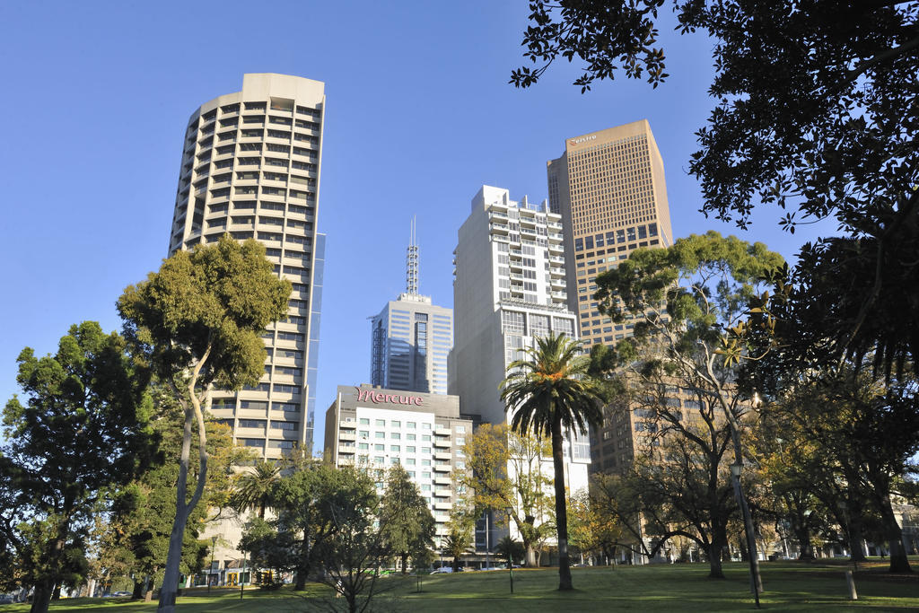Mercure Melbourne Treasury Gardens Экстерьер фото