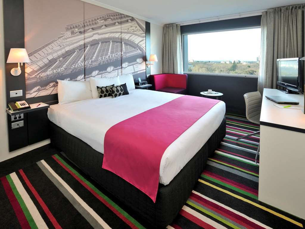 Mercure Melbourne Treasury Gardens Номер фото