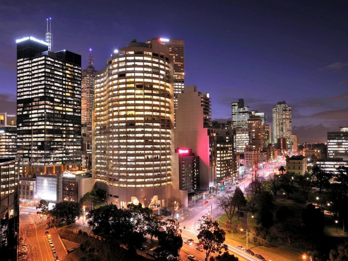 Mercure Melbourne Treasury Gardens Экстерьер фото